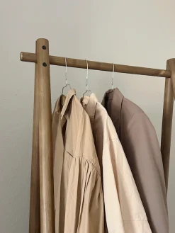 Karup Design Kleiderstange »Hongi« Kleiderstange Hongi 75 cm. breit, aus FSC®-zertifiziertem Kiefernholz