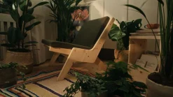 Karup Design Loungesessel »Sway Lounge Chair, ohne Armlehnen, aus FSC®-zertifiziertem Massivholz« Matratze mit Bouclé-Bezug in mehreren Farben, Made in Europe
