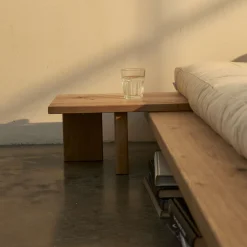 Karup Design Nachttisch »Japan Bed side table, FSC®-zertifiziertes Massivholz, made in Europe« B 45 cm, T 34 cm, H 23 cm. Beidseitig ansetzbar,Eiche, speziell für Japan Bed entworfen ? perfekt integriert & passend