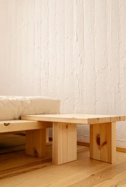 Karup Design Nachttisch »Japan Bett-Tisch, FSC®-zertifiziertes Massivholz,made in Europe« Speziell für das Japan-Bett entworfen – perfekt integriert & passend