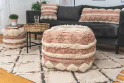 Kayoom Pouf »Bohist 225 50cm x 50cm, Strukturen mit Fransen und Quasten« 1 Stk. tlg. handgefertigt, Unikat, sehr gut kombinierbar, vielfältig im Einsatz