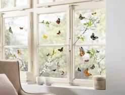 Komar Fensterbild »Cheerful Schmetterlinge 27 Motive, Design Frühling Sommer« Sticker für Fenster oder Spiegel, selbsthaftend und wiederverwendbar