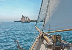 Komar Fototapete »Sailing - Größe 368 x 254 cm« bedruckt glatt Wohnzimmer, Schlafzimmer
