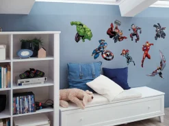 Komar Wandtattoo »Avengers Crew - Größe 50 x 70 cm« selbstklebend, Wandsticker, Kinderzimmer