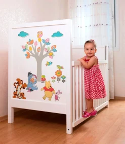 Komar Wandtattoo »Winnie the Pooh Nature Lovers - Größe 50 x 70 cm« selbstklebend, Wandsticker, Kinderzimmer