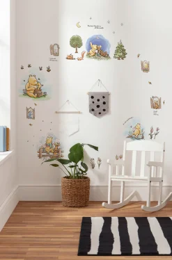 Komar Wandtattoo »Winnie the Pooh Adventures - Größe 50 x 70 cm« selbstklebend, Wandsticker, Kinderzimmer