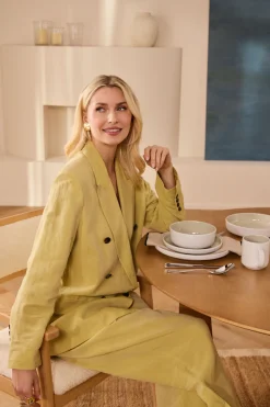 LeGer Home by Lena Gercke Esstisch »Zirella« massives Eschenholz, markantes Kreuzfuß-Design, Breite 120 cm