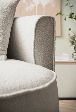 LeGer Home by Lena Gercke XXL-Sessel »ISALIE, Rundsessel mit Hocker, Lesesessel, Loveseat, Big-Sessel« Set,trendige Stoffe, 3 Zierkissen, große Sitzfläche, Cord, Samt, Bouclé