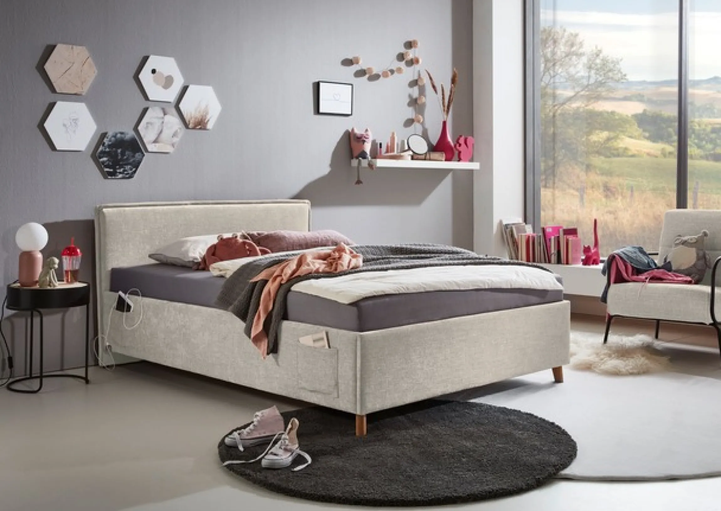 meise.möbel Kinderbett »FUN« Polsterbett wahlweise mit Bettkasten, Jugendbett inkl. USB-Anschluss