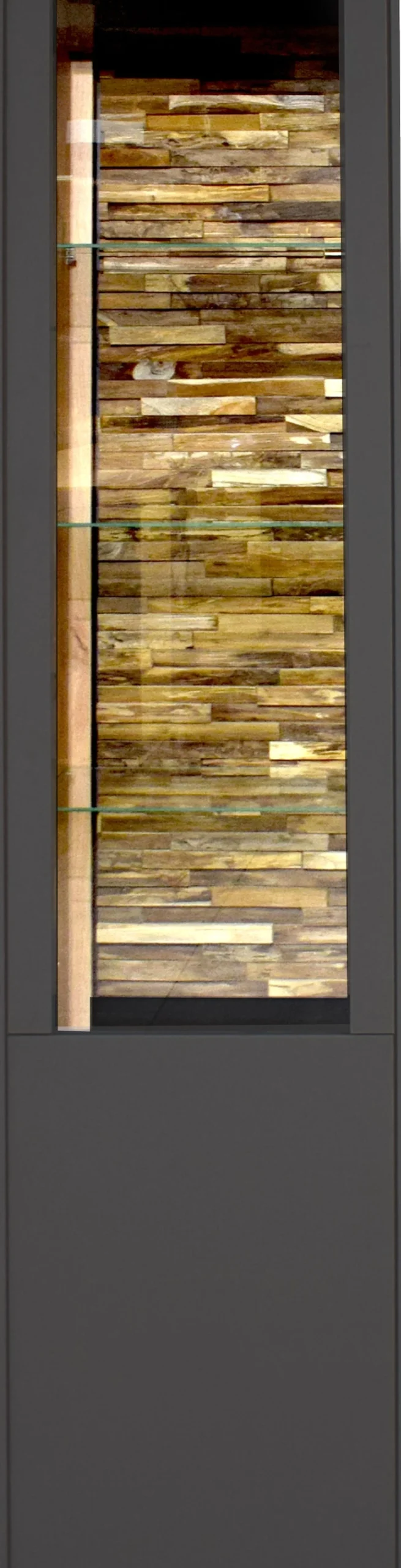 Mäusbacher Standvitrine »Faro« Faro Standvitrine: B 43 cm, Holz/Glas-Tür, LED-Licht, Push to open.