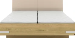 Musterring Holzbett »Savona, Bettgestell, Bettrahmen, teilmassiv Bianco-Eiche« Belastbarkeit 220 Kg, 4-fache Liegehöhenverstellung, MADE IN GERMANY,Kopfteil Kunstleder Champagner, Details in Chrom, verschiedene Größen