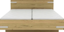 Musterring Holzbett »Savona, Bettgestell, Bettrahmen, teilmassiv Bianco-Eiche« Belastbarkeit 220 Kg, 4-fache Liegehöhenverstellung, MADE IN GERMANY,Kopfteil in Bianco-Eiche massiv, Details in Chrom, verschiedene Größen