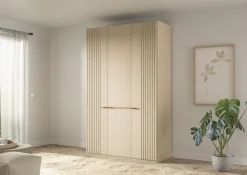 Musterring Kleiderschrank »Isabelle« Lamellen in Korpusfarbe, Griffe in schwarz, versch. Größen und Farben