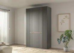 Musterring Kleiderschrank »Isabelle« Lamellen in Korpusfarbe, Griffe in silber, versch. Größen und Farben