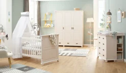 OTTO home Babyzimmer-Komplettset »"Aimo", Landhausstil, stabile Qualität, edles Design, Messinggriffe« Set, Kinderbett, Schrank, Wickelkommode, 3 Stk. tlg. aus Massivholz; FSC®-Holz aus gewissenhaft bewirtschafteten Wäldern