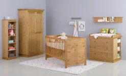 OTTO home Babyzimmer-Komplettset »Indra, FSC® zertifiziertes Massivholz, zum Jugendzimmer umgestaltbar« Spar-Set, Kleiderschrank, Bett, Kommode + Aufsatz, Unterbau-, Wand- & Standregal,