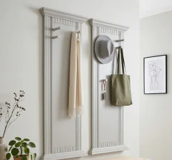 OTTO home Garderobenpaneel »Rustic, Set aus 2 Paneelen, Landhausstil« 2 Stk. tlg. aus massiver Kiefer, mit dekorativen Fräsungen