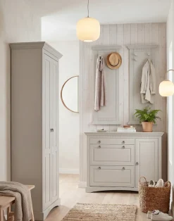 OTTO home Garderobenpaneel »Rustic, Set aus 2 Paneelen, Landhausstil« 2 Stk. tlg. aus massiver Kiefer, mit dekorativen Fräsungen