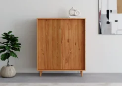 OTTO home Highboard »Malmedy Front mit gefrästen Rillen« Kommode Midischrank aus massivem Kiefernholz, Push-to-open, B 100 cm