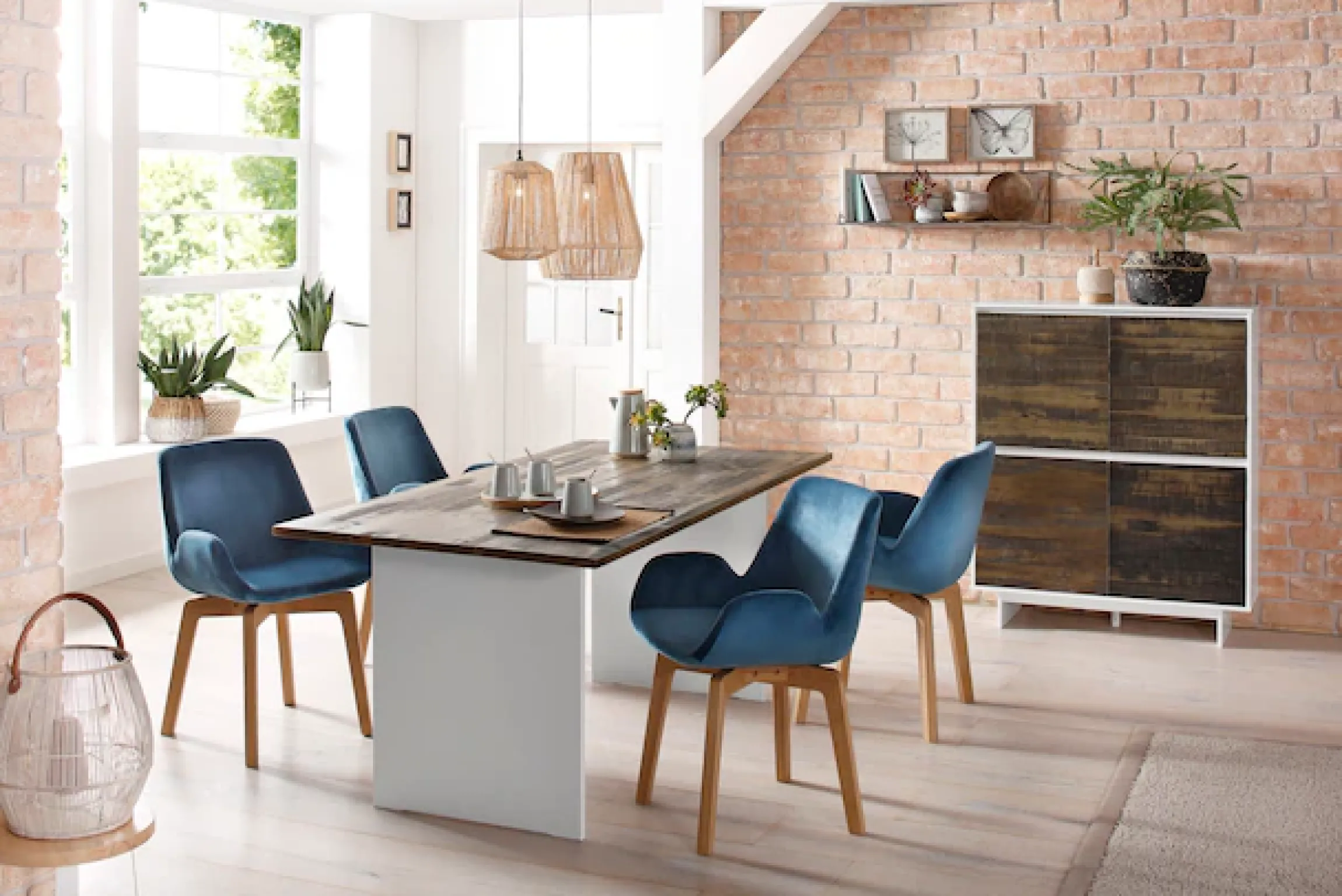 OTTO home Highboard »Morgan Midischrank Hochkommode« aus massivem Kiefernholz, mit eingefrästen Griffmulden, Breite 120 cm