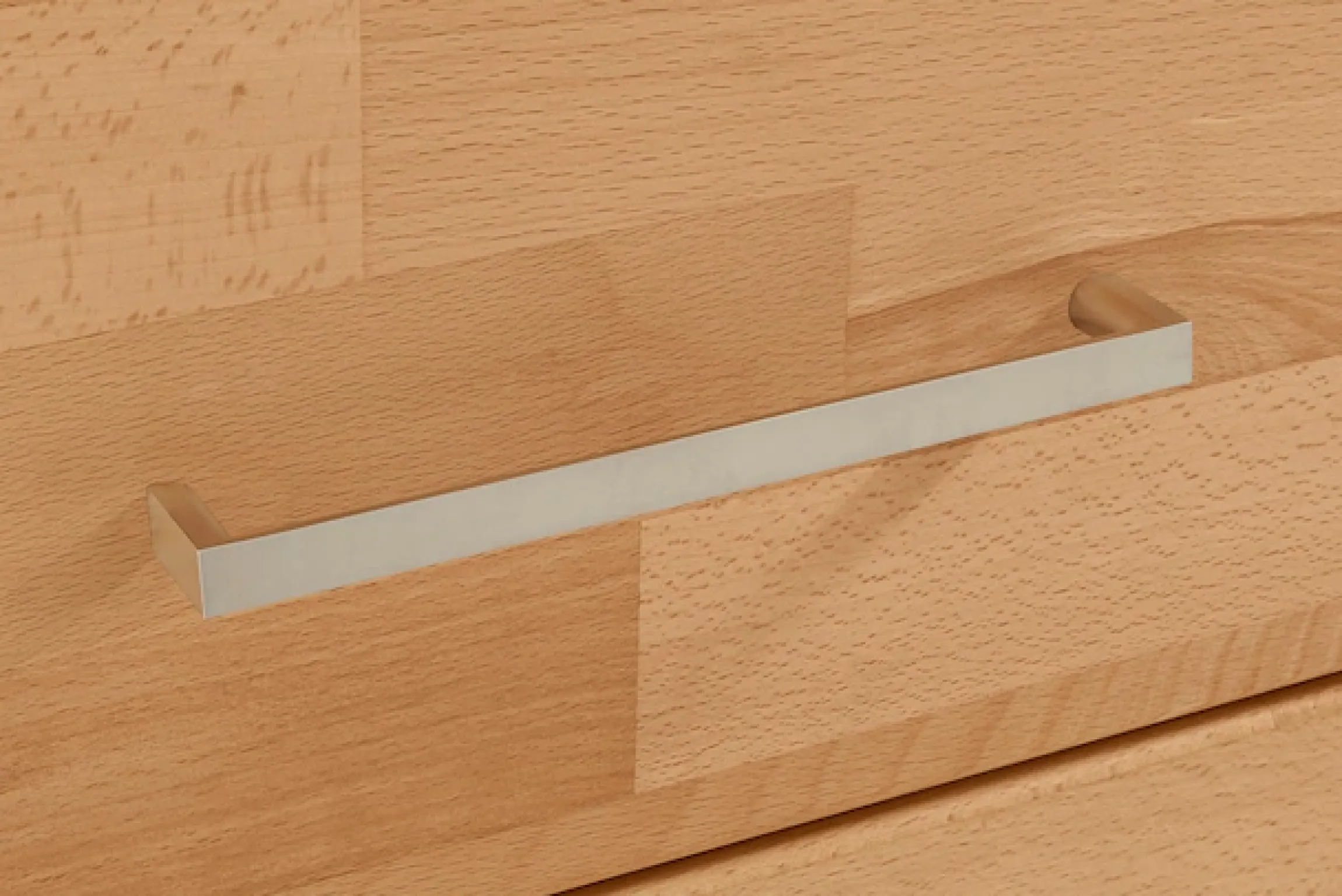 OTTO home Highboard »Ribe,130cm breit145cm hoch,Fronten Massivholz,12 Fächer« Korpusaus Holzwerkstoff, Metall Griffe,Böden versetzbar