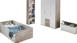 OTTO home Jugendzimmer-Set »Kinderzimmer-Set »Riekke« 4-teilig« Spar-Set, Bodenbett, Kleiderschrank 3 Türen, Standregal, Truhe, 4 Stk. tlg. Farblich abgestimmte Möbelserie