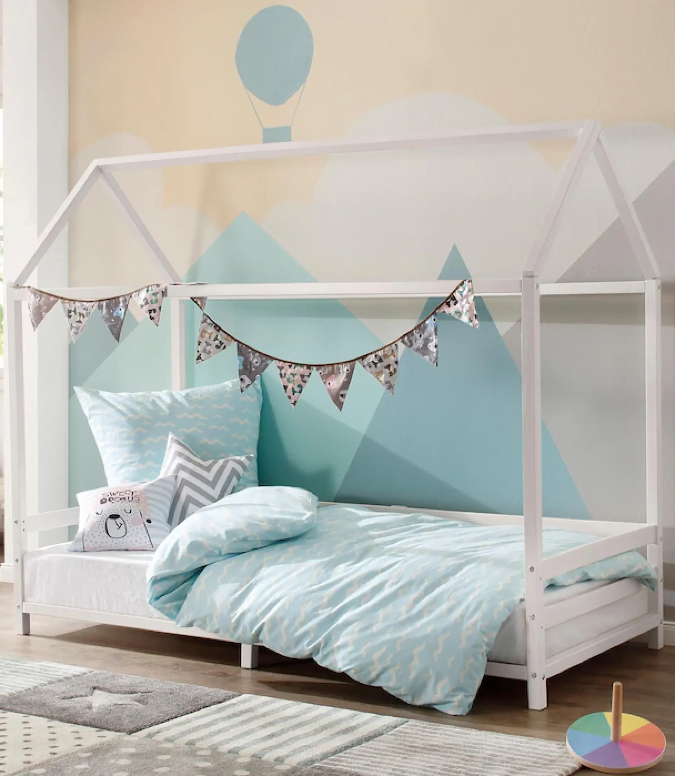 OTTO home Kinderbett »Ellen« Hausbett mit Reling aus Kiefernholz, zwei Farbvarianten, Breite 208 cm