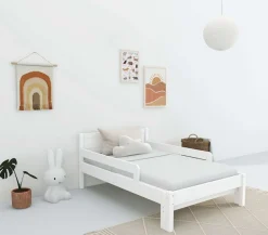 OTTO home Kinderbett »Hero, Massivholzbett, ausziehbar von 140 bis 200 cm, FSC®« 90cm Breite, 140-200cm Liegefläche,massive Kiefer, mit Lattenrost, zeitlose Optik,Rausfallschutz