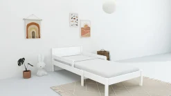 OTTO home Kinderbett »Hero, Massivholzbett, ausziehbar von 140 bis 200 cm, FSC®« 90cm Breite, 140-200cm Liegefläche,massive Kiefer, mit Lattenrost, zeitlose Optik,Rausfallschutz