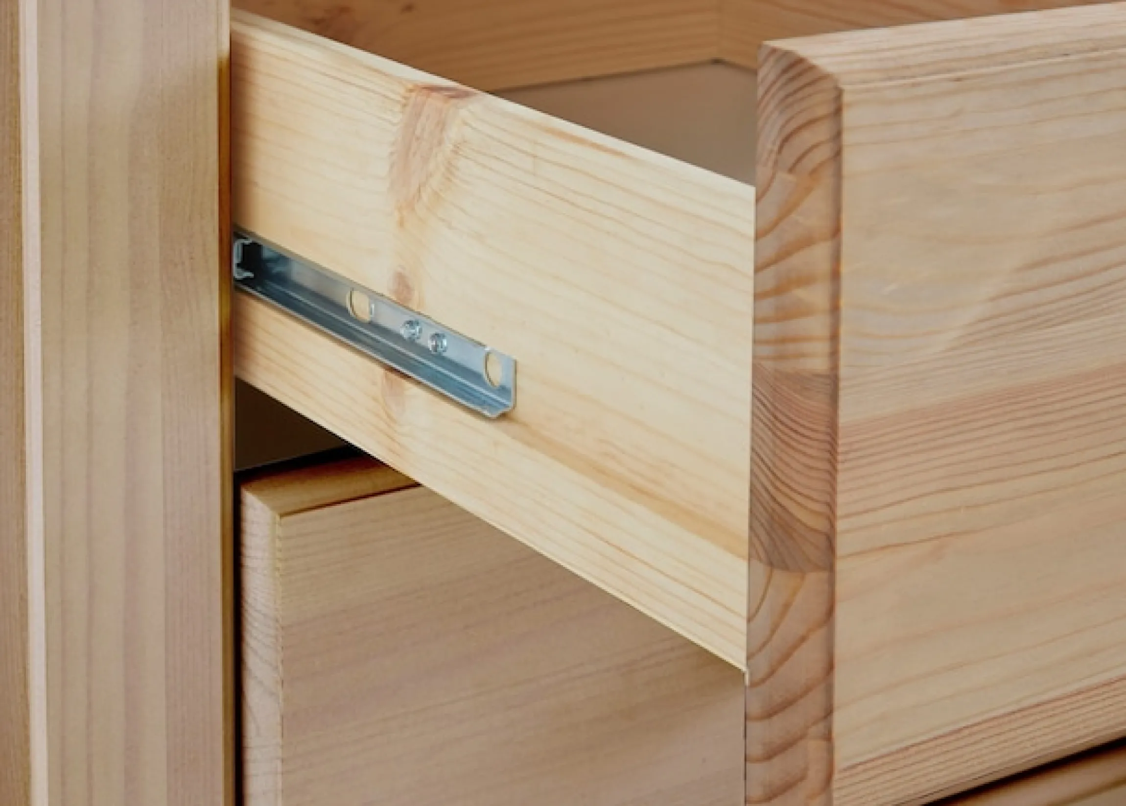 OTTO home Kleiderschrank »Adele« aus massiver Kiefer, Landhausstil