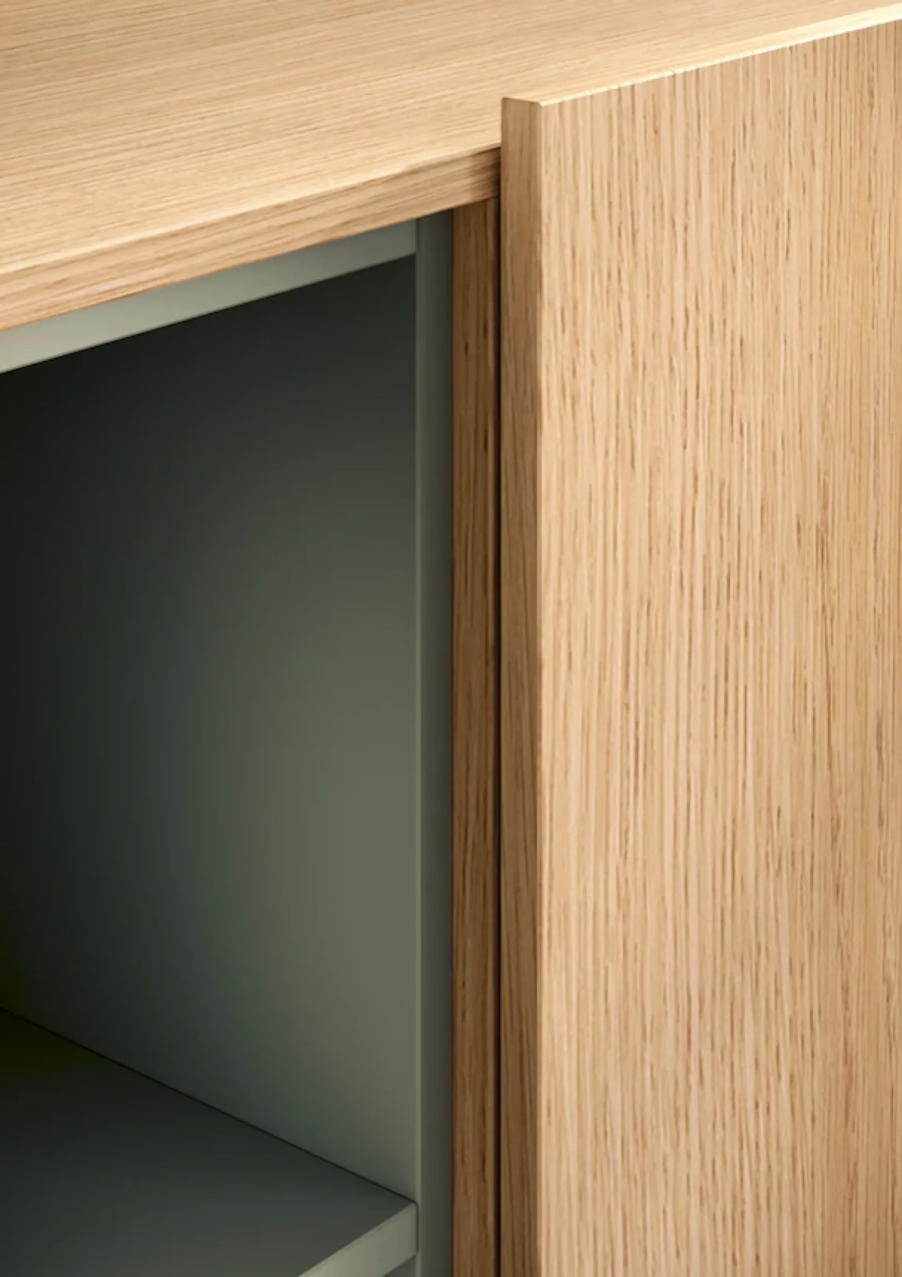 OTTO home Lowboard »Badia, 182 cm breit, 3 Türen, Mediaboard, TV-Schrank« Innenliegendes Top, gerade Metallfüße, salbeigrüne Farbakzente