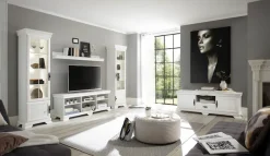 OTTO home Lowboard »Royal, TV-Unterteil im Landhausstil, Kommode, moderner TV-Schrank« ausreichend, offener Stauraum, vielseitig einsetzbar, 158 cm breit