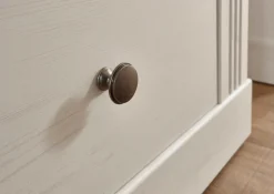 OTTO home Lowboard »Westminster, TV-Unterteil im Landhausstil, Kommode, TV-Schrank« Metallgriffe, viel Stauraum, in 2 Farben & drei Größen erhältlich