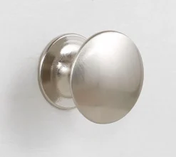 OTTO home Nachtkonsole »Binz« mit einem schönen Metall Knopfgriff, Breite 45 cm