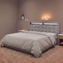 OTTO home Polsterbett »Hamar, beleuchtetes Regal, USB/ USB-C, bis 250 KG belastbar« LED-Licht und USB und USB-C Ladegerät im Kopfteil, Knopfsteppung
