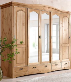 OTTO home Schiebetürenschrank »Konrad, Landhausstil, rustikal, mit Schubladen + Spiegel, Kassetten« massive Kiefer, FSC®-zertifiziert, Messinggriffe