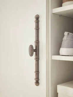 OTTO home Schuhschrank »Westminster, Schrank im Landhausstil, Hochschrank, Garderobenschrank« Metallgriffe, mit Spiegeltür, viel Stauraum, in 2 Farben erhältlich