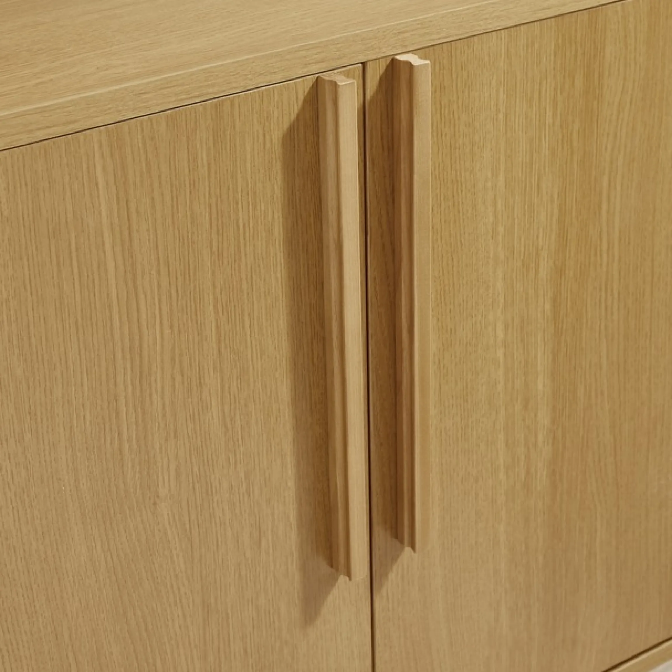 OTTO home Sideboard »Stiven« Eukalyptus und Esche, kombiniert mit Melamin, MDF und ABS-Kunststoff