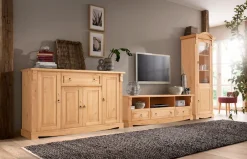 OTTO home Vitrine »Anna« Gesamtmaße (B/T/H): ca. 66/46/188 cm,mit Glastür, Höhe 188 cm, Massivholz, mit Zierfräsungen, FSC®