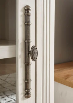 OTTO home Vitrine »Westminster, Hochschrank im Landhausstil, Glasvitrine, Stauraumelement« Metallgriffe, ausreichend Stauraum, in 2 Farben erhältlich