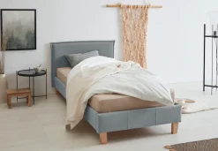 OTTO products Polsterbett »Heddi« in 5 Breiten: von 90cm-200cm,Biese am Kopfteil,Strukturstoff