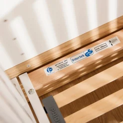 PAIDI Babybett »YOLANDA in Weiß mit Eiche-Dekor, umbaubares Kinderbett« inkl. Lattenrost, Gitterbett höhenverstellbar, entnehmbare Sprossen