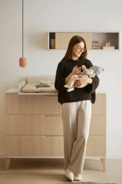 PAIDI Wickelkommode »JONTE in Beige & Eichefarben, 3 Schubladen mit Soft-Close, Vollauszug« bis 50 kg Kommode 124 cm Breite, Wickeltisch mit Massivholz-Füßen 124 cm