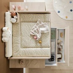 PAIDI Wickelkommode »MILA & BEN Steiff by PAIDI in Beige, Tür und 2 Schubladen« bis 50 kg Push-to-open, Soft-Close, stabile Kommode mit Massivholz-Füßen 129,4 cm