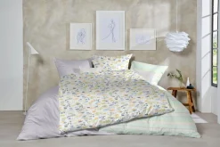 Primera Bettwäsche »Primera Soft-Seersucker-Bettwäsche Blümchen« 2 Stk. mit bunten Blumen