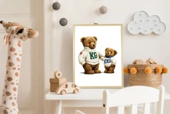 queence Bild mit Rahmen »Vintage Teddy Bär groß & klein« Bär | Bären | Fashion | Figuren | Mode | Modebilder HD Premium Poster-Druck inkl. Echtholzrahmen in beige