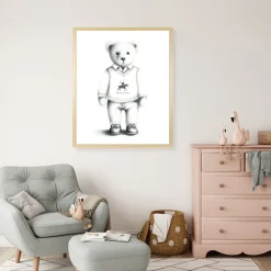 queence Bild mit Rahmen »Vintage Polo Teddy Bär in Pullunder« Bär | Bären | Fashion | Figuren | Mode | Modebilder HD Premium Poster-Druck inkl. Echtholzrahmen in beige