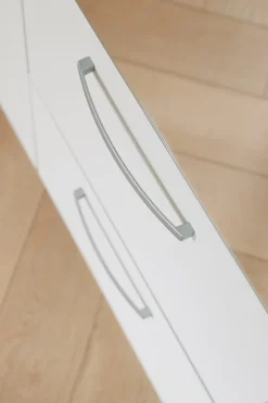 rauch Drehtürenschrank »Kleiderschrank Schrank Garderobe Ankleide PURE BY QUADRA SPIN« Breiten: 181/226/271 cm, Höhe 210 cm,in puristischem Design mit Griffen in Alufarben MADE IN GERMANY