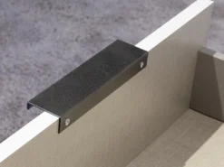 rauch Drehtürenschrank »Kleiderschrank Schrank Garderobe Wäscheschrank NAGATA viel Stauraum« in 3 verschiedenen Ausstattungen BASIC/CLASSIC/PREMIUM,mit Schubladen sowie Stangengriffen TOPSELLER MADE IN GERMANY