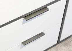 rauch Drehtürenschrank »Kleiderschrank Schrank Garderobe Wäscheschrank NAGATA mit Spiegel« in 3 verschiedenen Ausstattungen BASIC/CLASSIC/PREMIUM,und Schubladen sowie Stangengriffen TOPSELLER MADE IN GERMANY